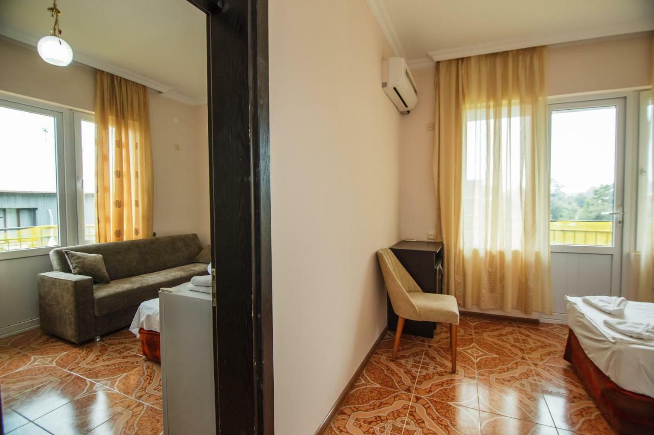 Guest House Nia Gonio Exterior foto
