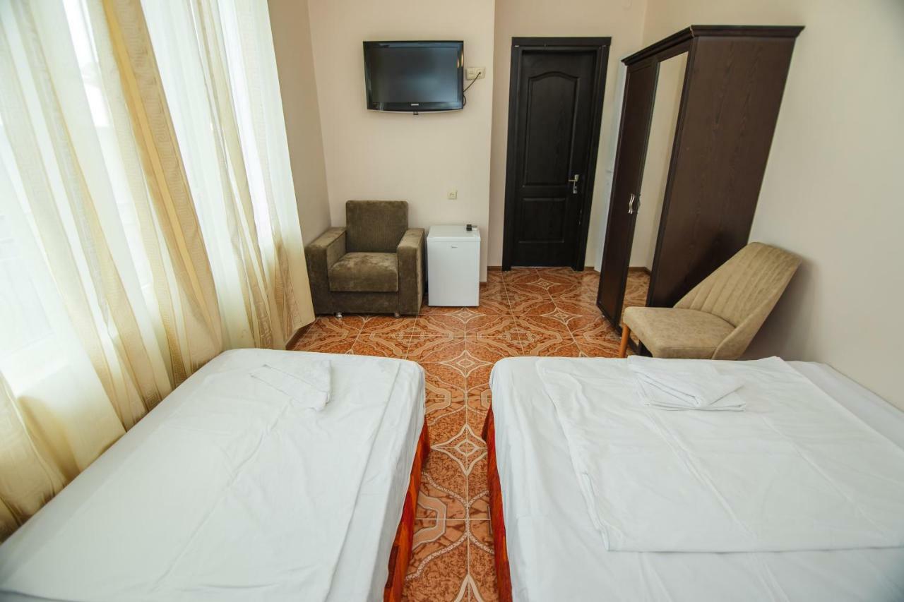 Guest House Nia Gonio Exterior foto